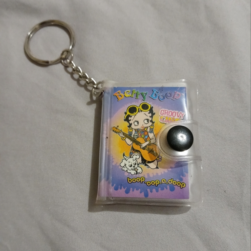 Betty Boop Keychain - Picture 1 of 4